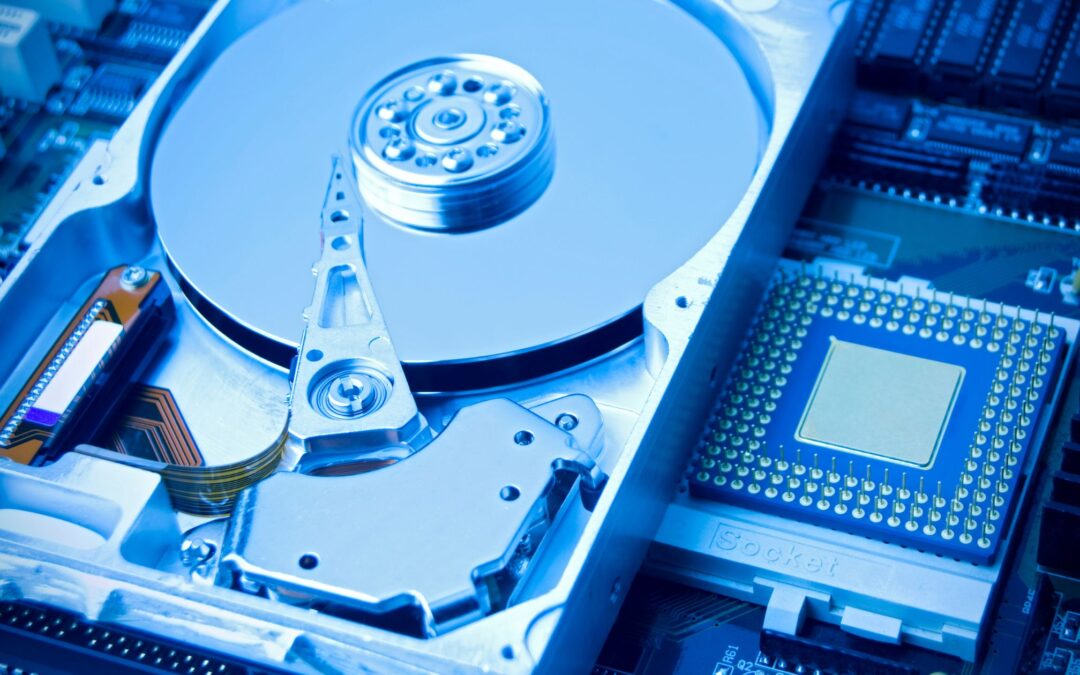 Defragmentacja dysku – co to jest, jak działa i kiedy warto ją wykonać?